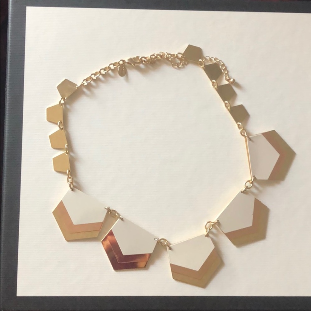 Express gold necklace